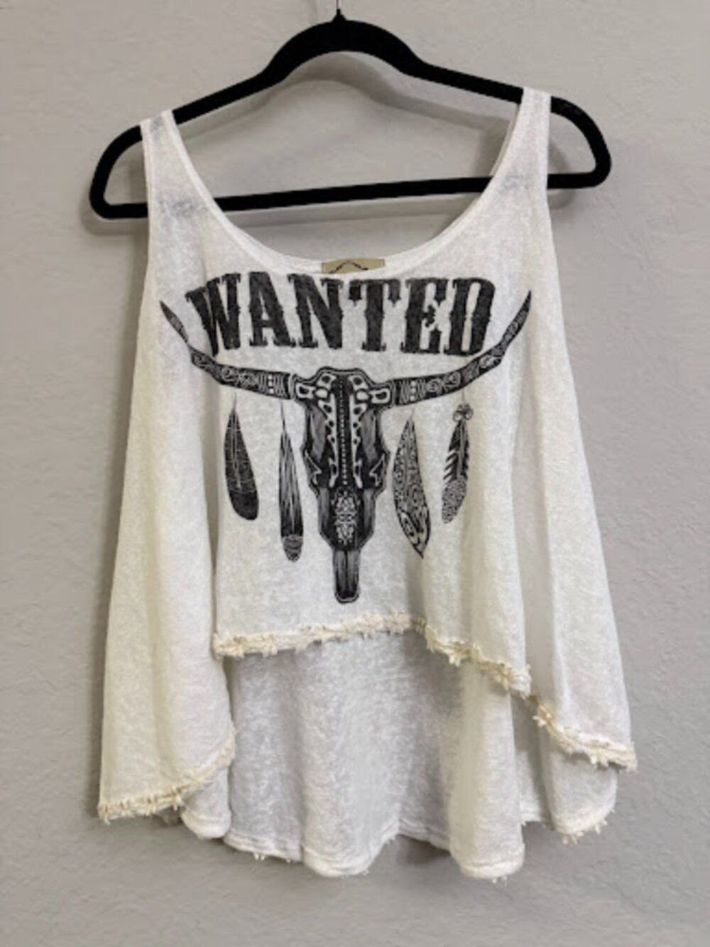 DejaVu Boho "WANTED" Bull Skull Crop Tank Top White Medium